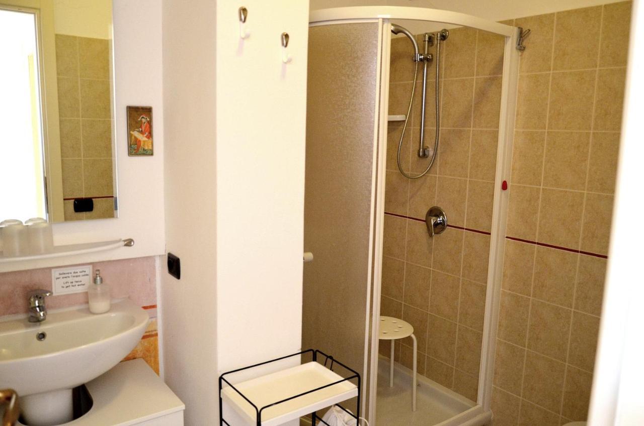 Ferienwohnung Residenza Ca' Laripa Solto Collina Exterior foto